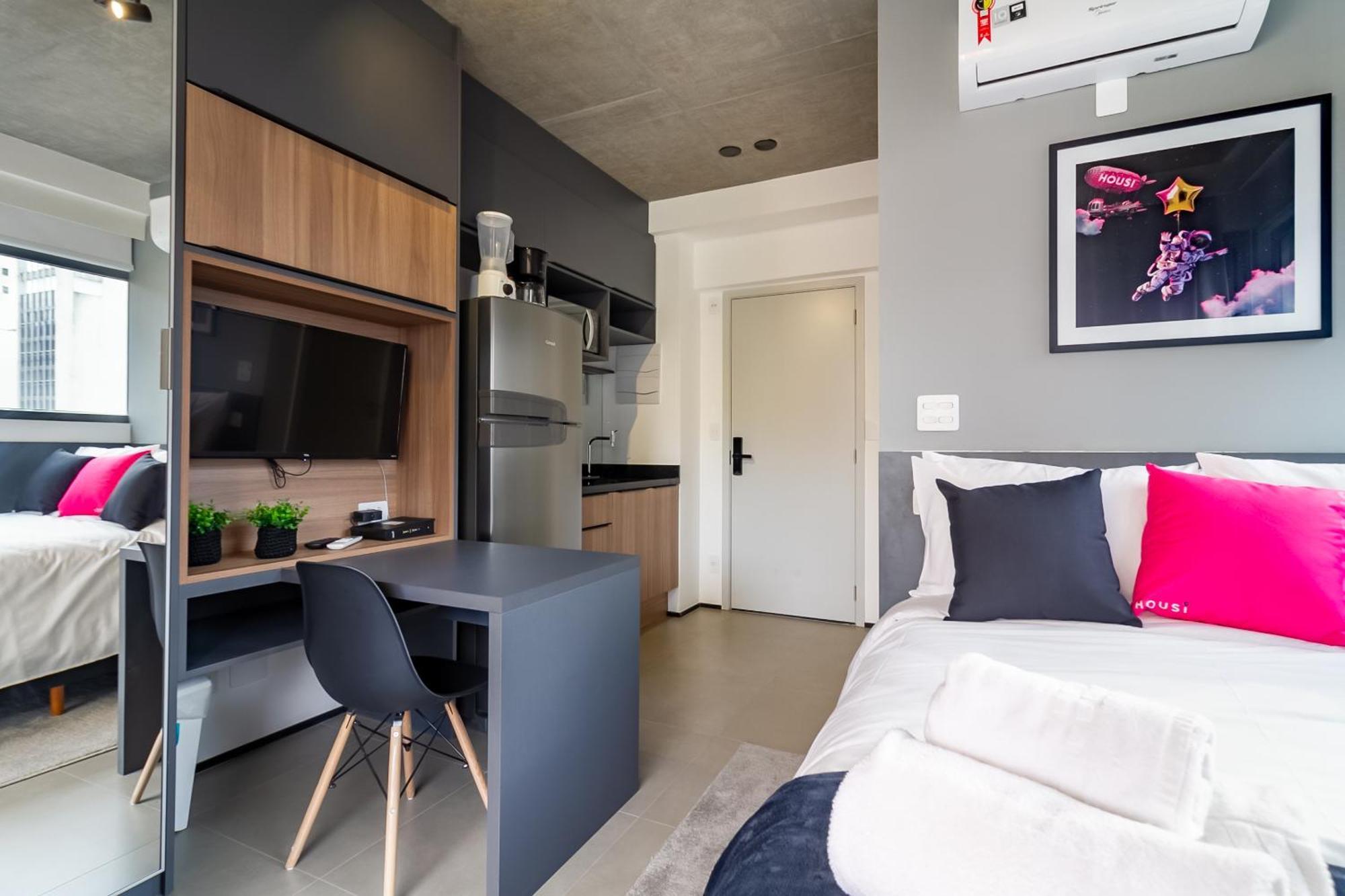 360 Vn On Lorena By Housi *